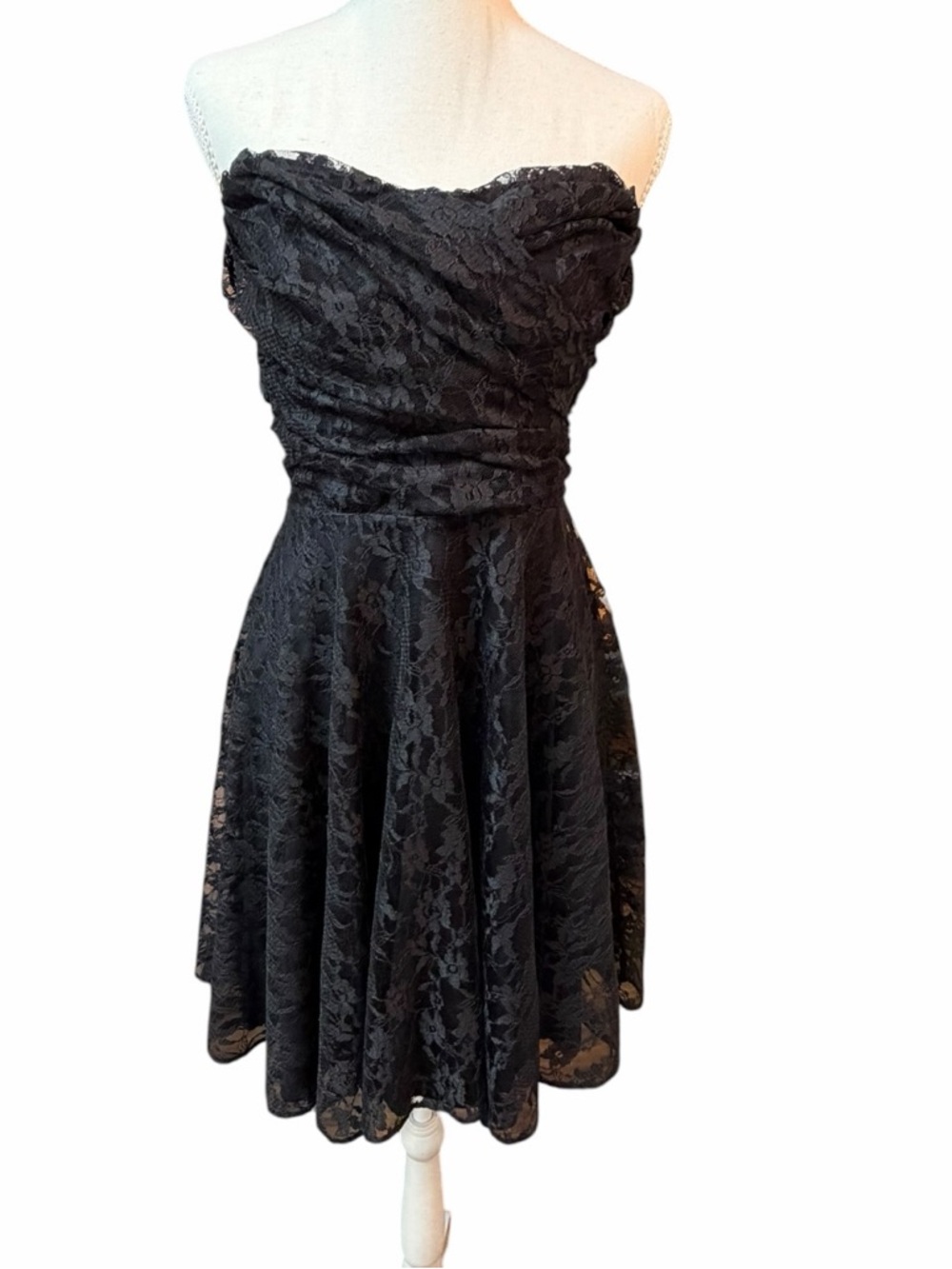 Express Black Lace Strapless Fit & Flare Cocktail Dress Size 8